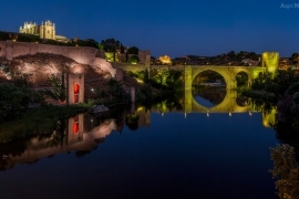 2015 06 26 Panorámica desde el puente de la Cava de noche