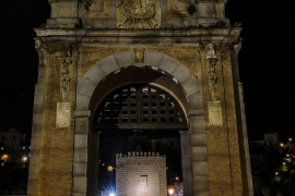 2018 04 05 Puente de Alcántara, de noche