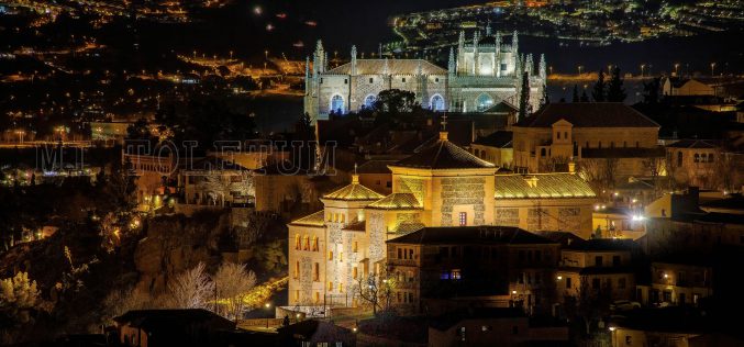 Reportaje Fotográfico – Monasterio de San Juan de los Reyes y Las Cortes de CLM, de noche